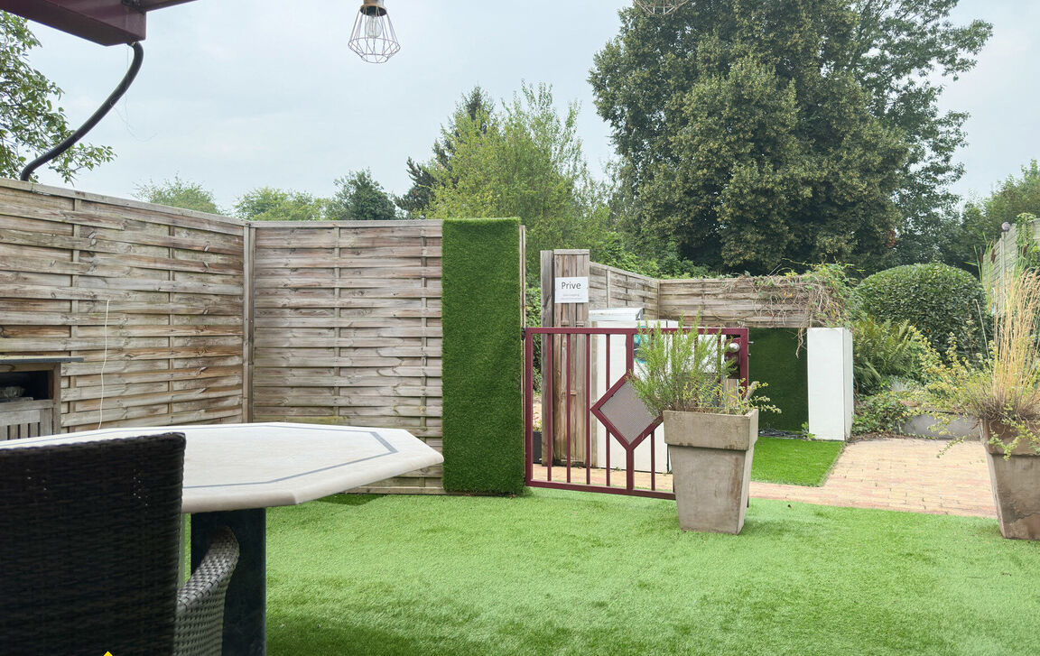 Appartementsgebouw te koop in Hofstade