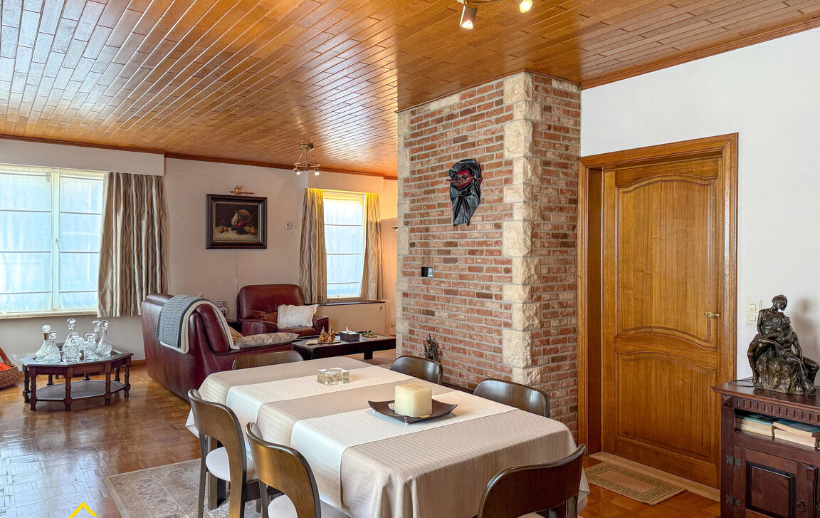 Appartementsgebouw te koop in Hofstade