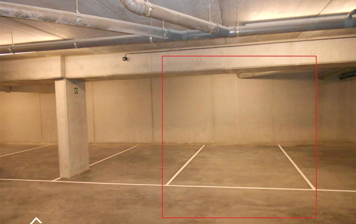 Binnenstaanplaats te huur in Denderleeuw