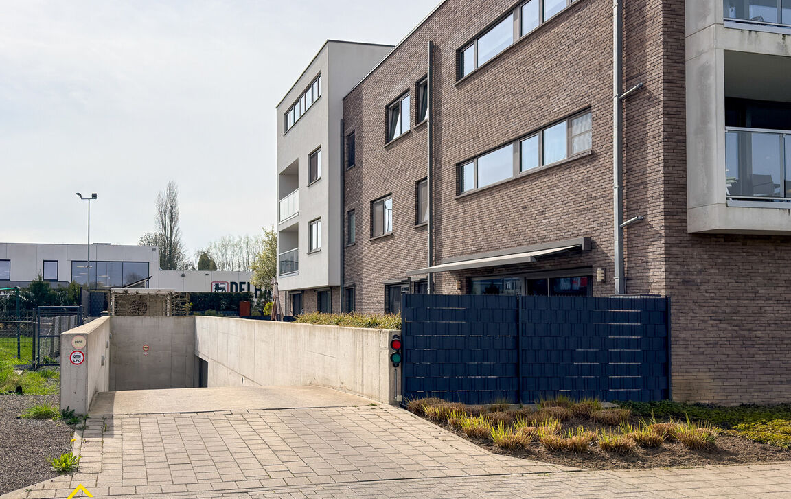 Binnenstaanplaats te koop in Merchtem