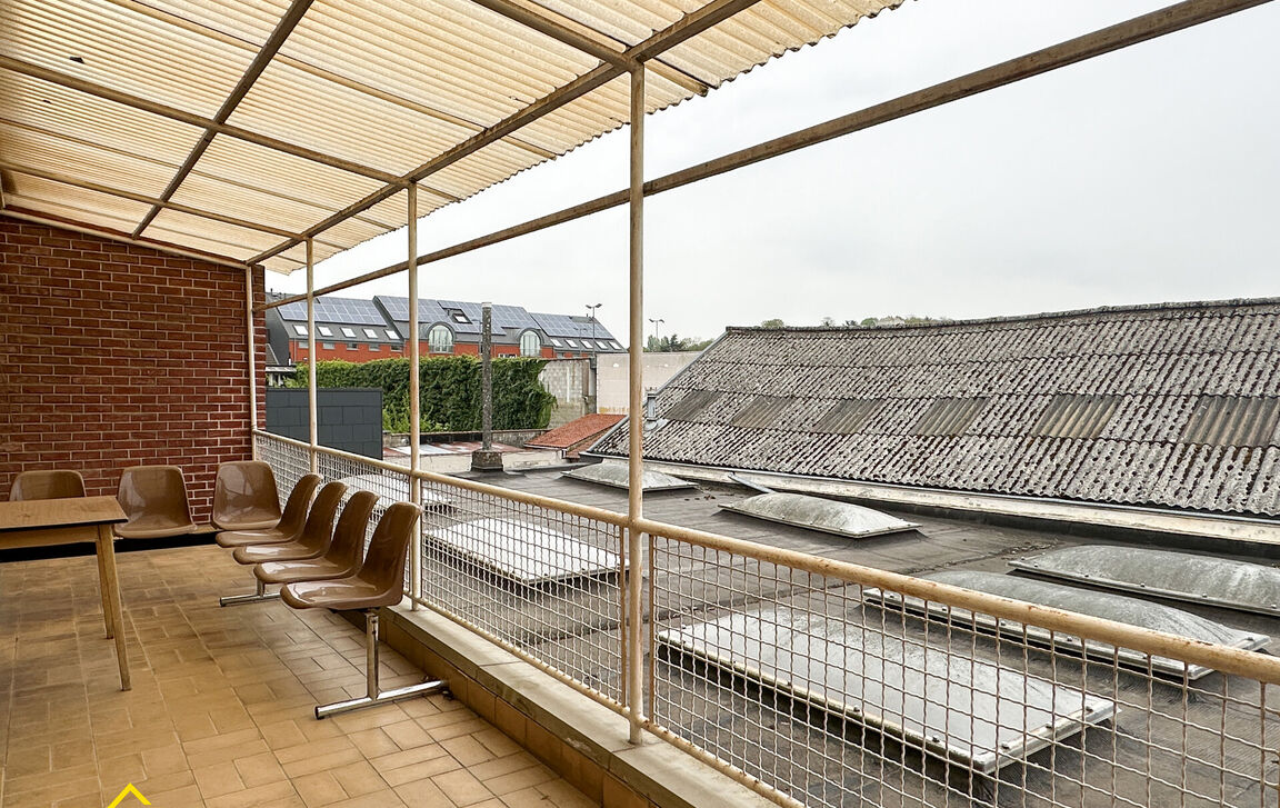 Commerciële building te koop in Limal