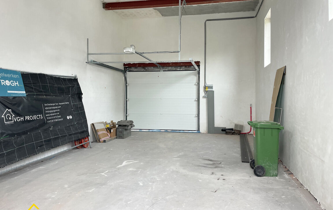 Garage + berging te huur in Berlare