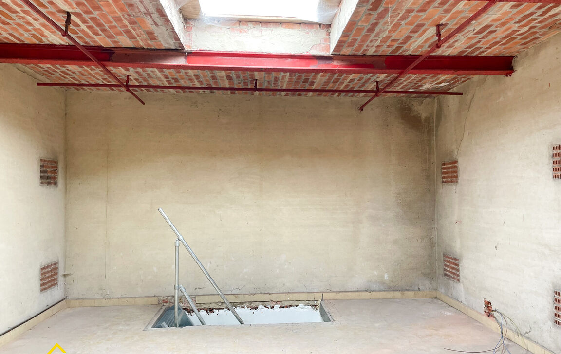 Garage + berging te huur in Berlare