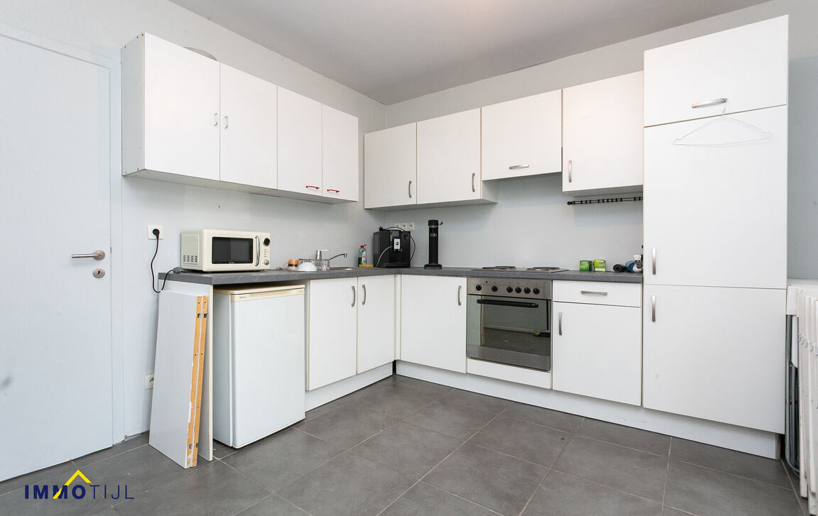 Gebouw voor gemengd gebruik te huur in Merchtem