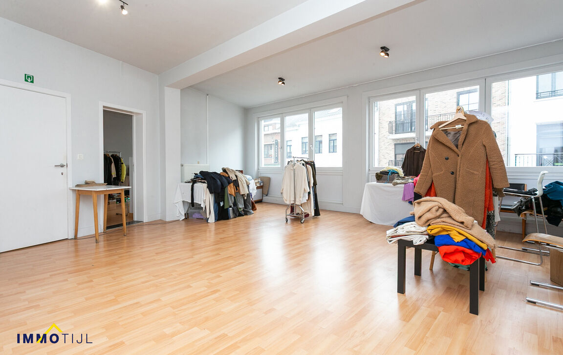 Gebouw voor gemengd gebruik te huur in Merchtem