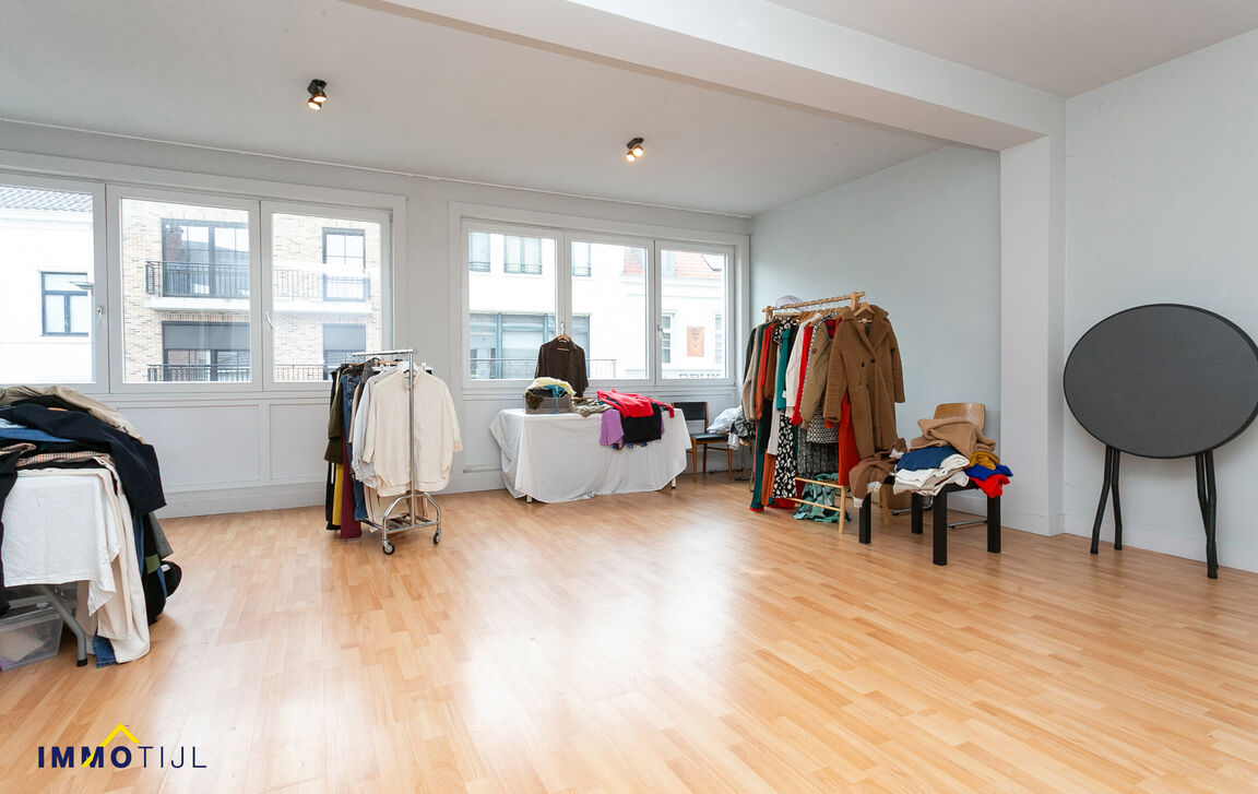 Gebouw voor gemengd gebruik te huur in Merchtem