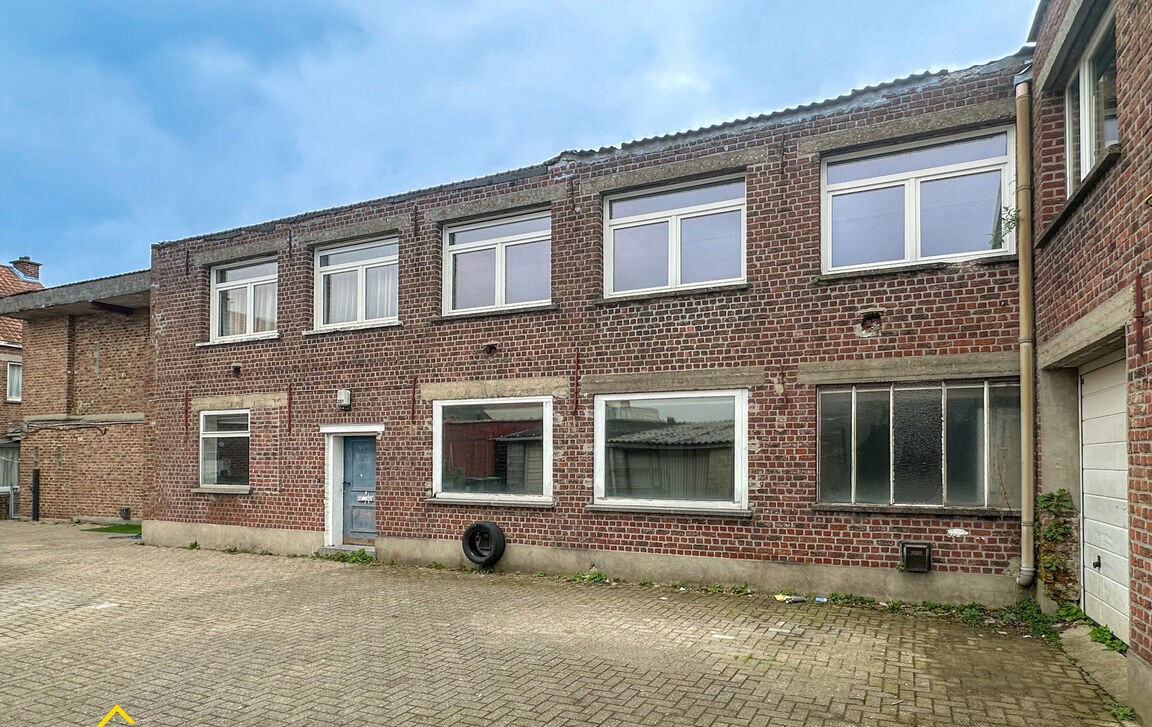 Gebouw voor gemengd gebruik te koop in Aalst