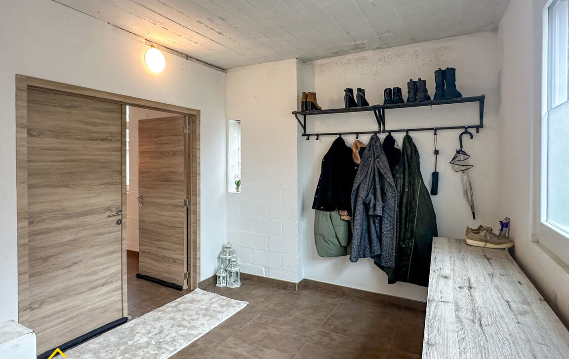 Gebouw voor gemengd gebruik te koop in Aalst