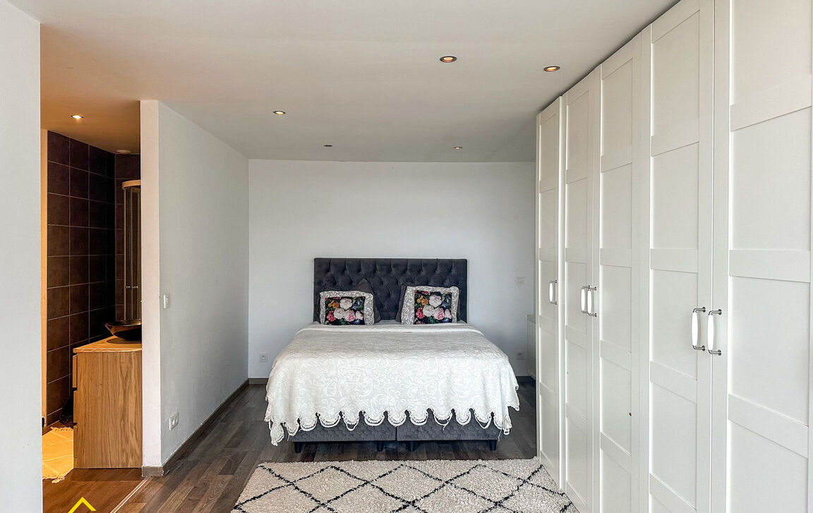 Gebouw voor gemengd gebruik te koop in Aalst