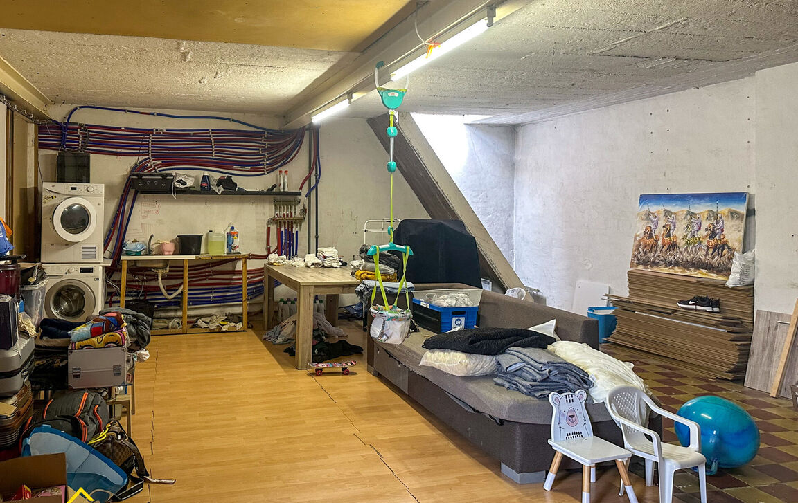 Gebouw voor gemengd gebruik te koop in Aalst