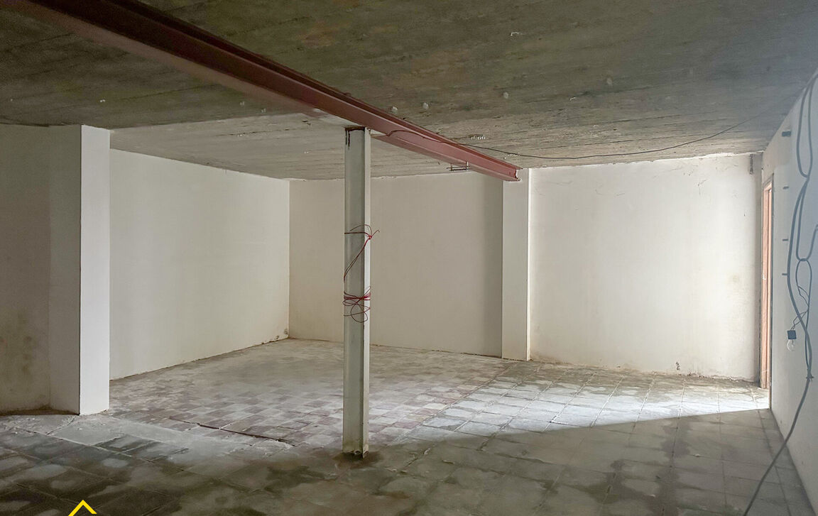 Gebouw voor gemengd gebruik te koop in Aalst