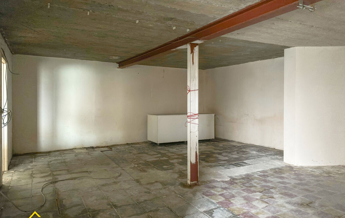 Gebouw voor gemengd gebruik te koop in Aalst