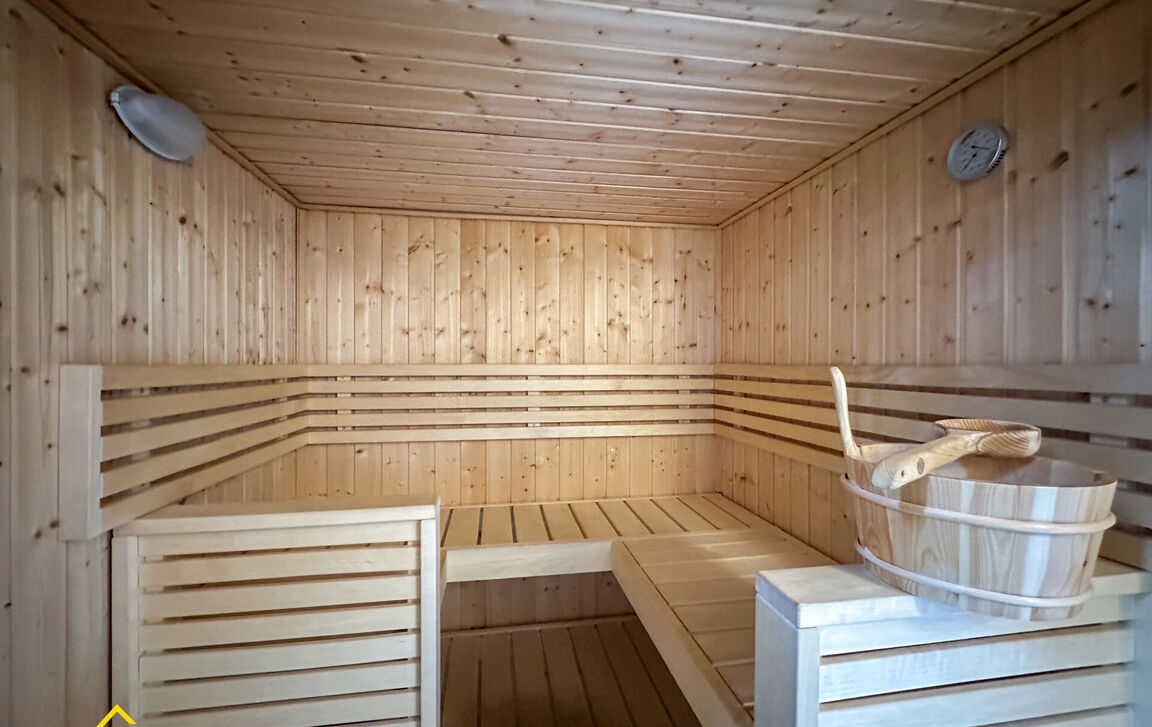 Gebouw voor gemengd gebruik te koop in Aalst