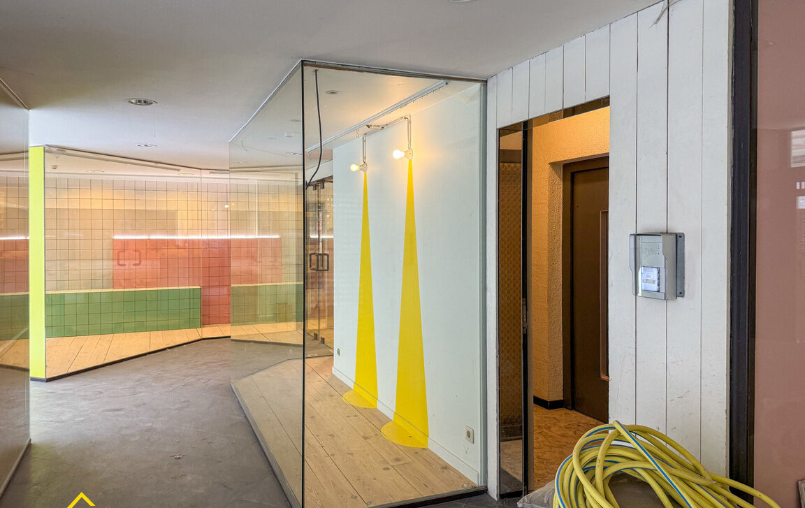 Gebouw voor gemengd gebruik te koop in Aalst