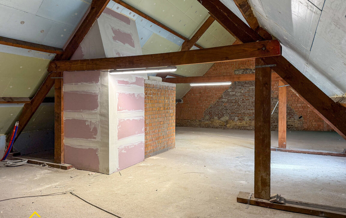 Gebouw voor gemengd gebruik te koop in Aalst