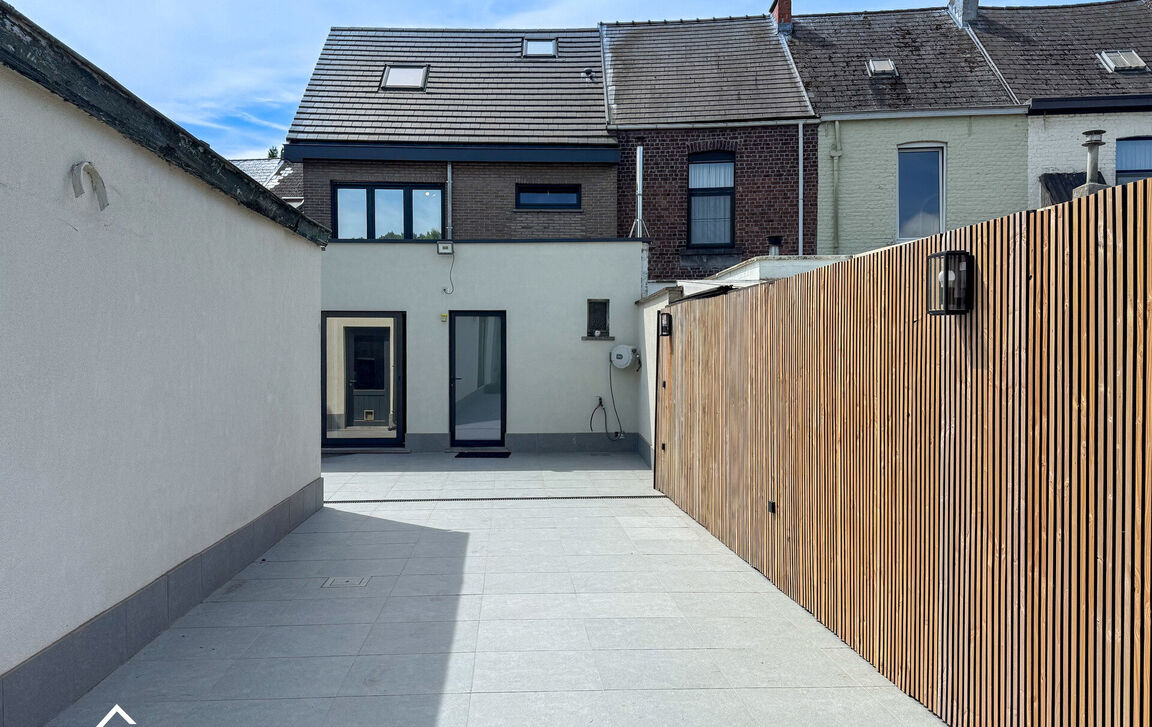 Gebouw voor gemengd gebruik te koop in Aalst