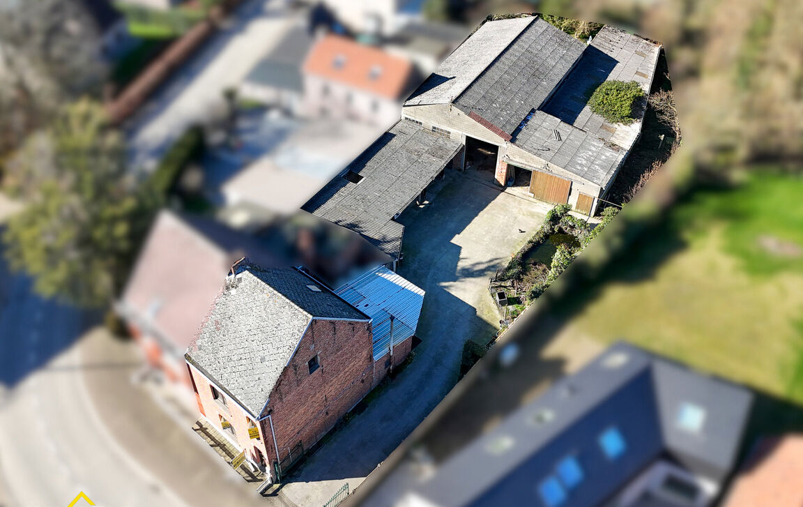Gebouw voor gemengd gebruik te koop in Baardegem