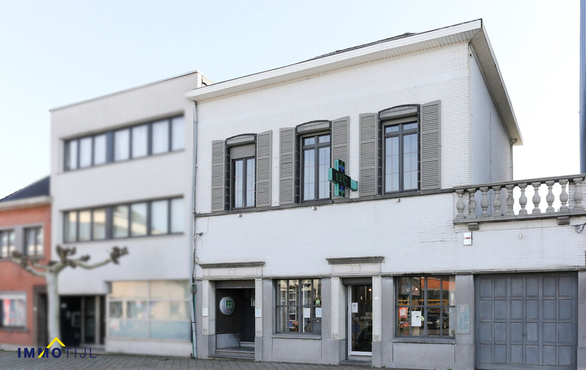 Gebouw voor gemengd gebruik te koop in Buggenhout
