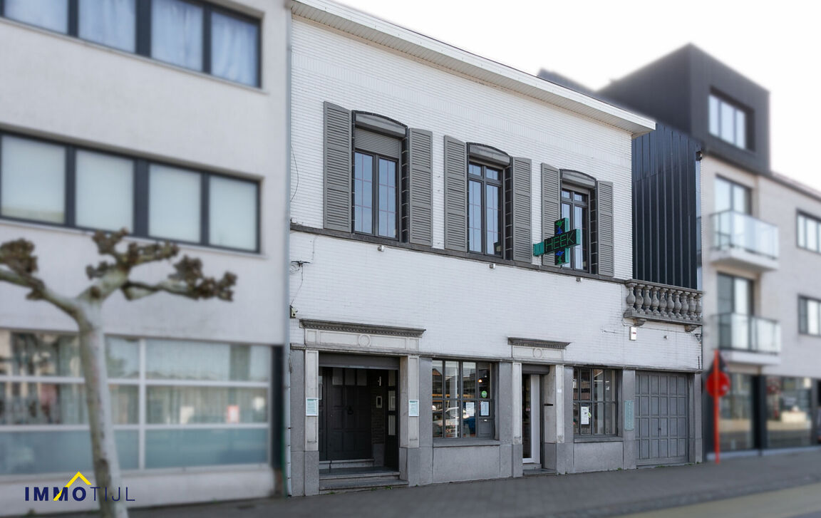 Gebouw voor gemengd gebruik te koop in Buggenhout