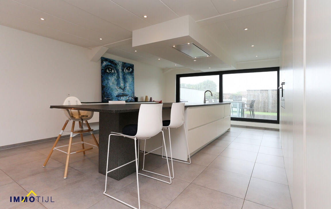 Gebouw voor gemengd gebruik te koop in Lebbeke