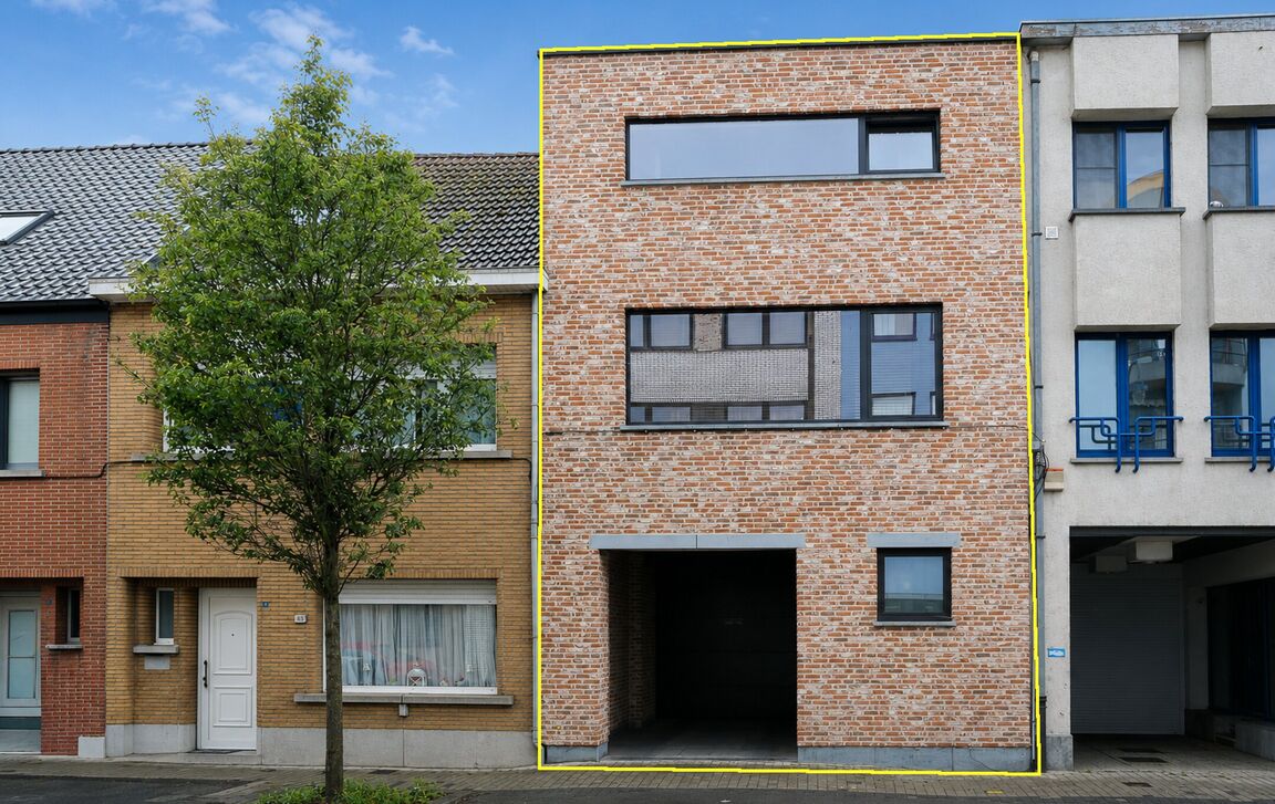 Gebouw voor gemengd gebruik te koop in Lebbeke