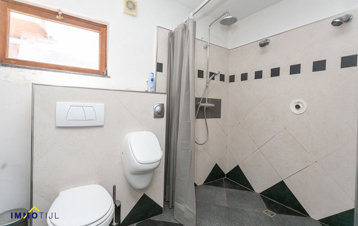 Gebouw voor gemengd gebruik te koop in Mechelen