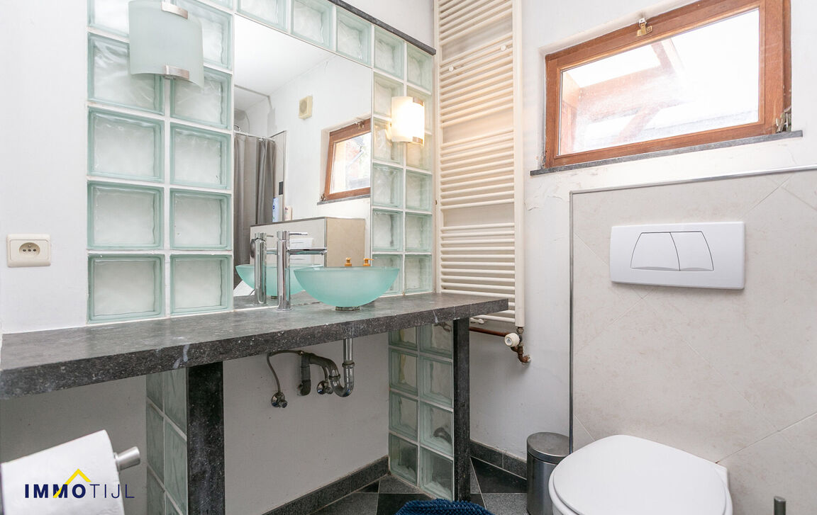 Gebouw voor gemengd gebruik te koop in Mechelen