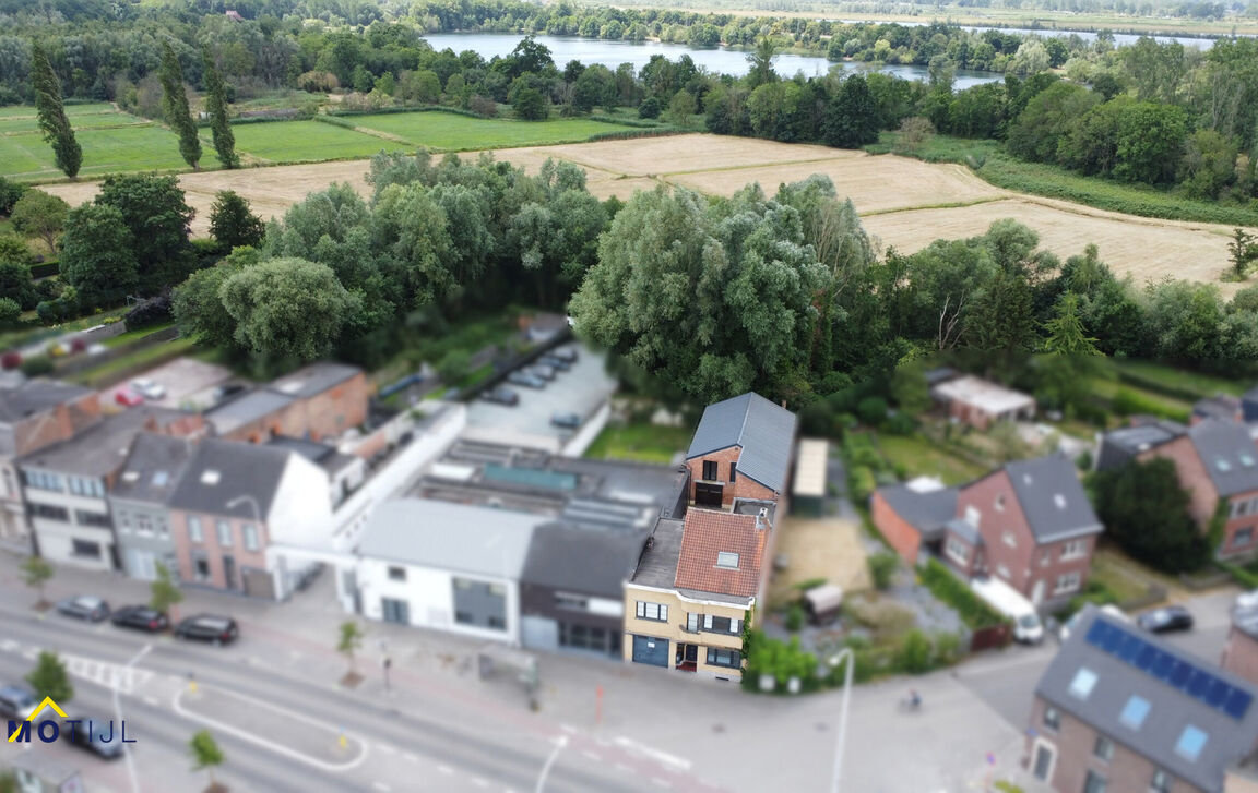 Gebouw voor gemengd gebruik te koop in Mechelen