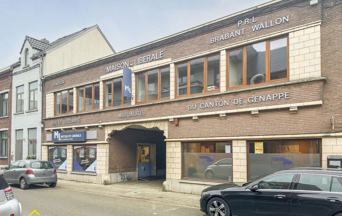 Gebouw voor gemengd gebruik te koop in Waver