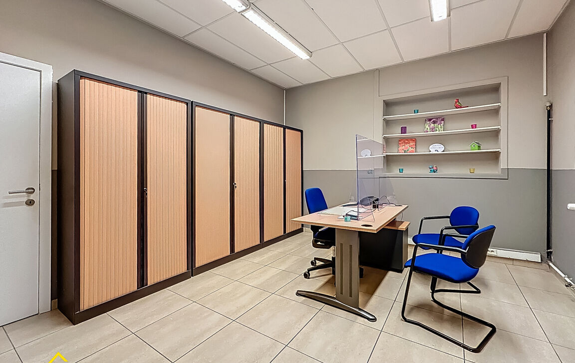 Gebouw voor gemengd gebruik te koop in Waver