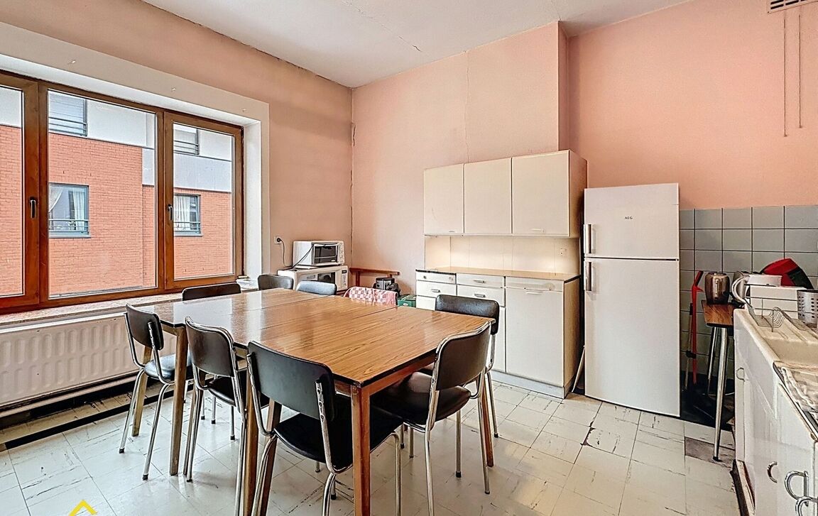Gebouw voor gemengd gebruik te koop in Waver