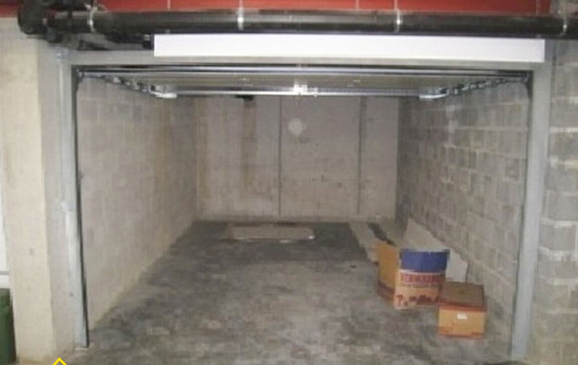 Gesloten garagebox te huur in Lebbeke