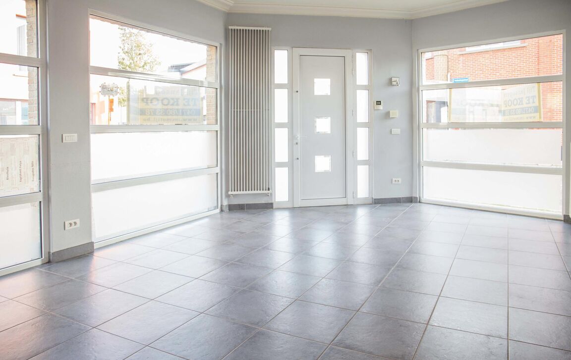 Individuele handelszaak te huur in Lebbeke