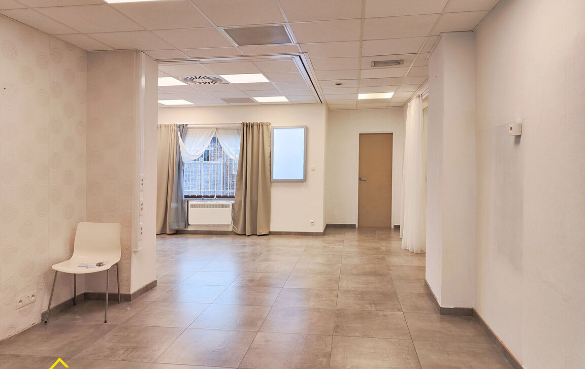 Kantoorgebouw te huur in Herdersem