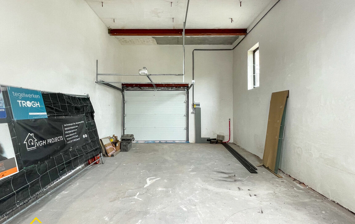 Opslagplaats te huur in Berlare