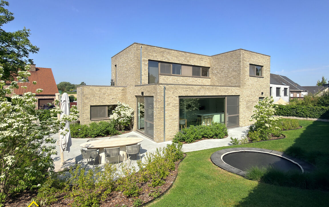 Villa te koop in Asse