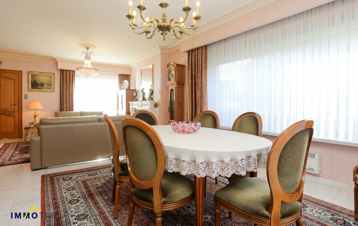 Villa te koop in Buggenhout