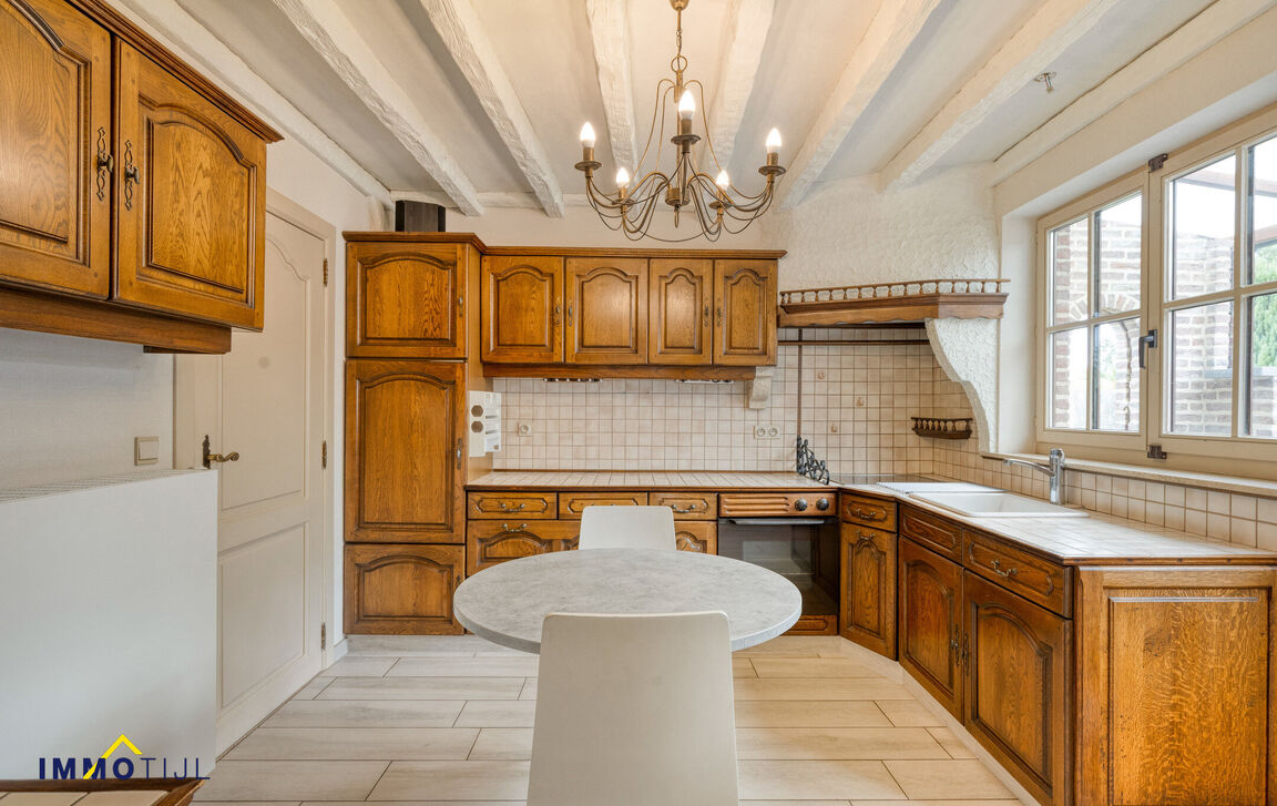 Villa te koop in Erembodegem