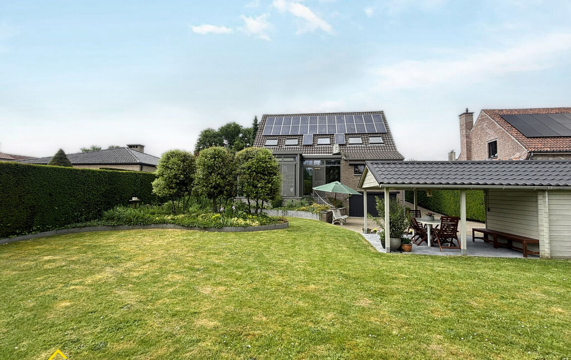 Villa te koop in Wichelen