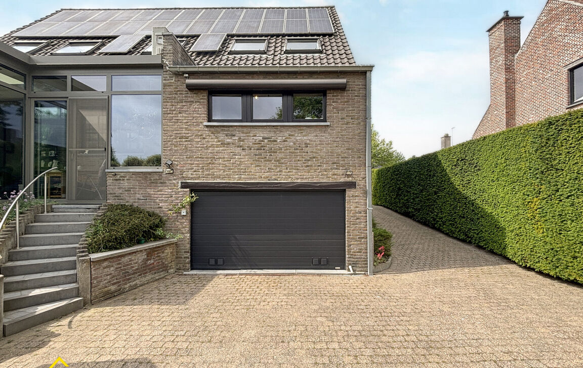 Villa te koop in Wichelen