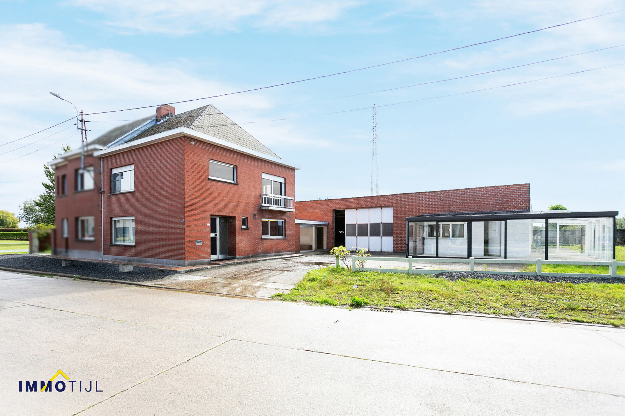 Gebouw voor gemengd gebruik te koop in Buggenhout