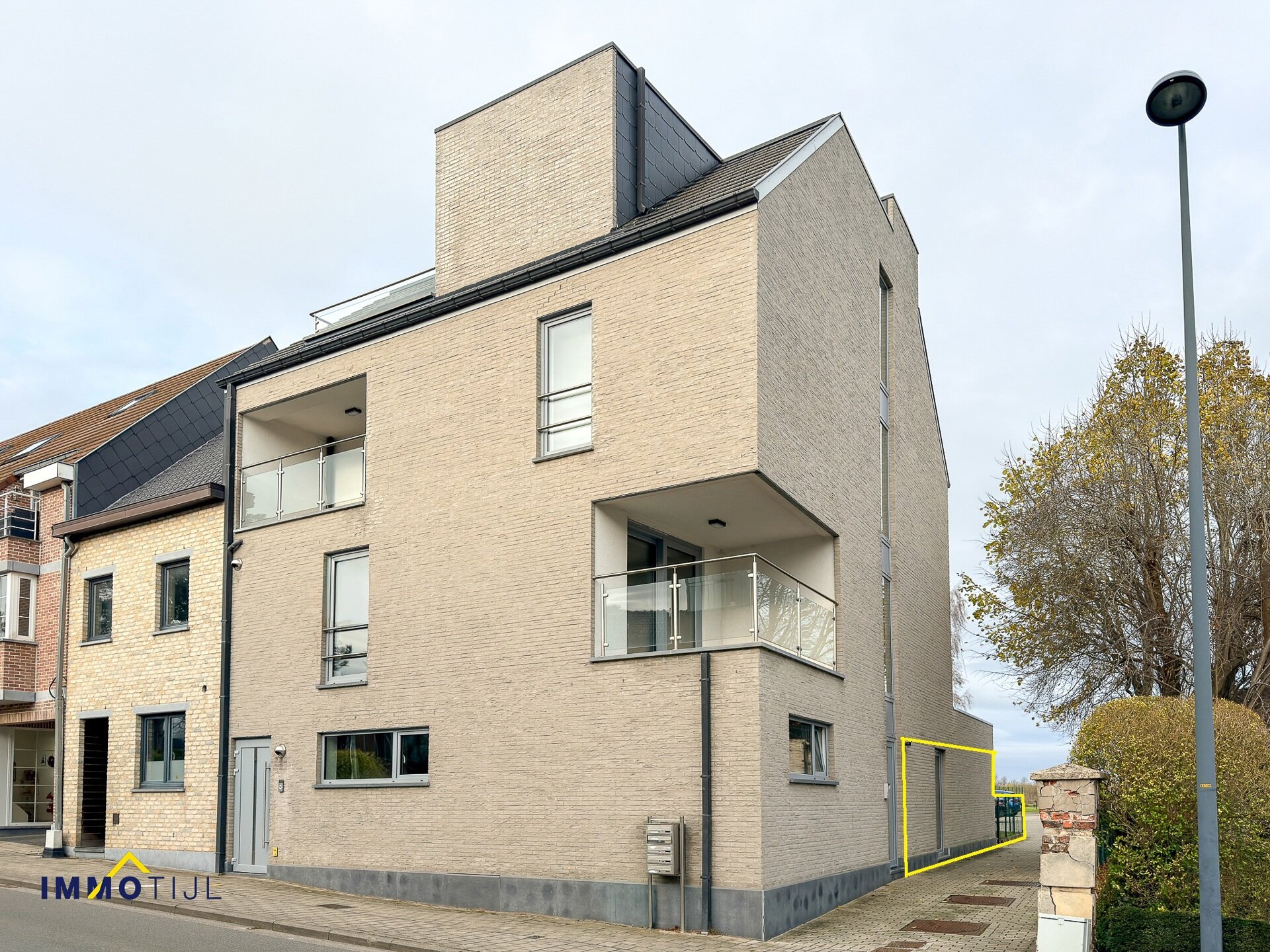 Gelijkvloerse verd. + tuin te koop in Nieuwerkerken