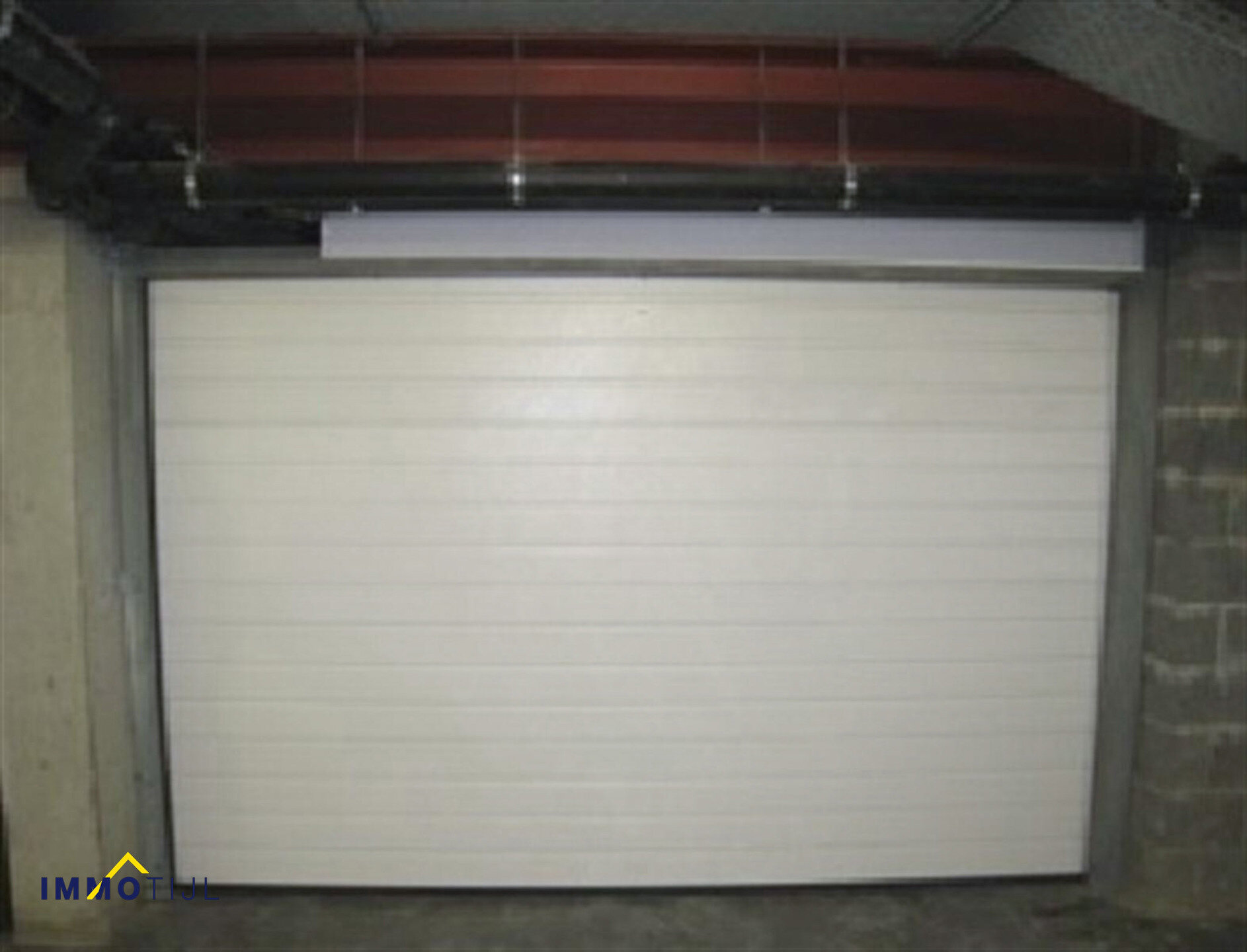 Gesloten garagebox te huur in Lebbeke