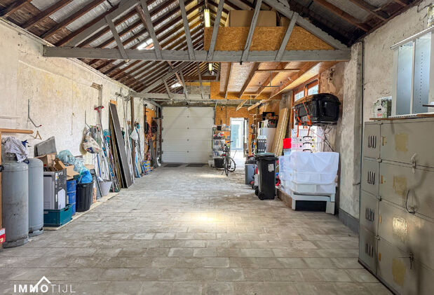 Gebouw voor gemengd gebruik te koop in Aalst