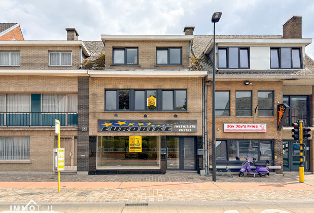 Gebouw voor gemengd gebruik te koop in Herdersem