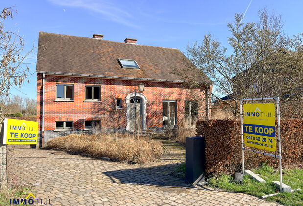 Villa te koop in Denderleeuw
